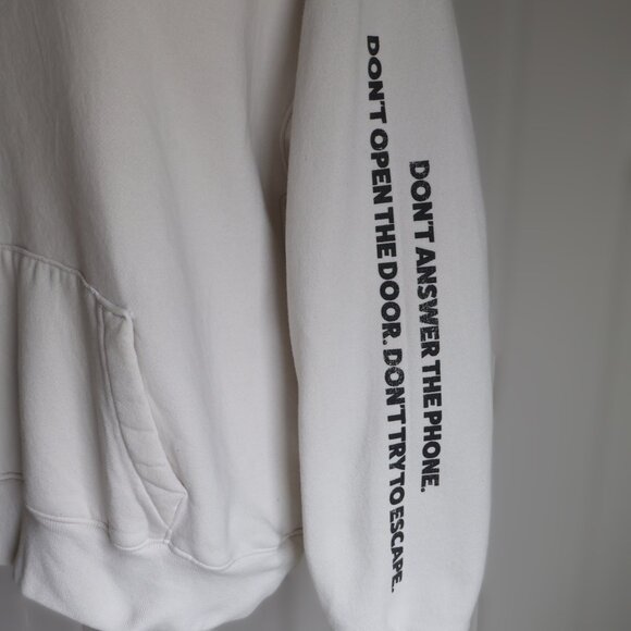 Hollister Scream (1996) Hoodie Mens M Off White Distressed Horror - Picture 6 of 12